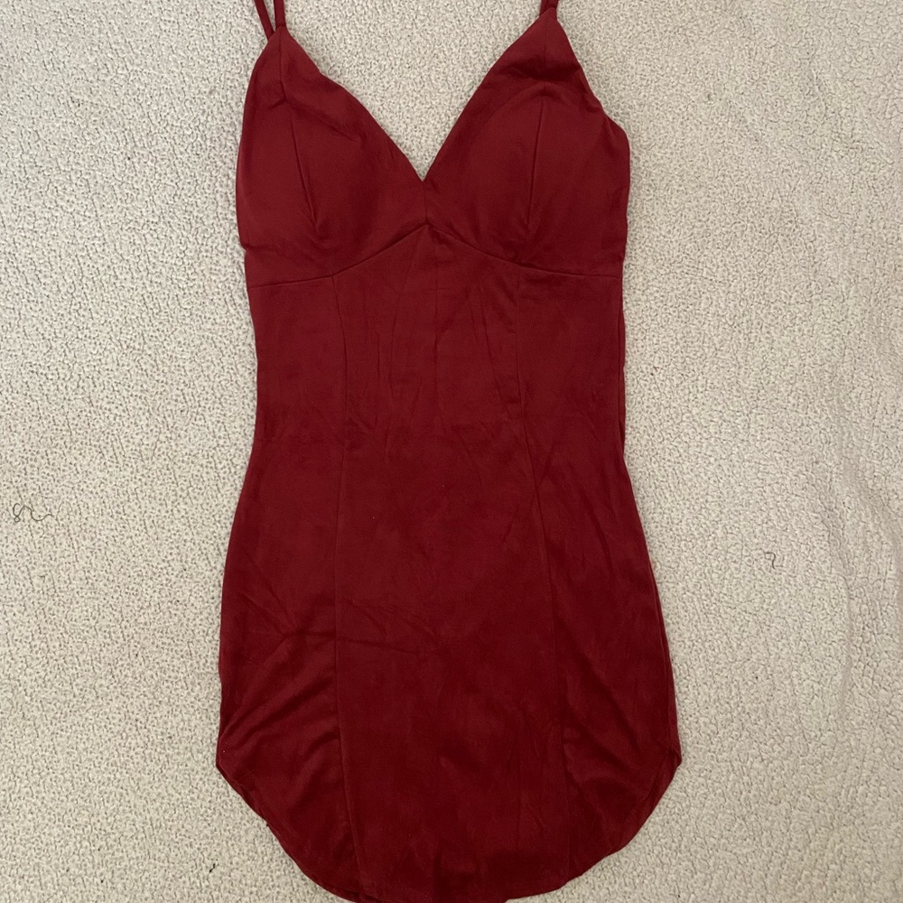 Burgundy bodycon party dress